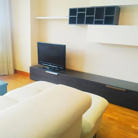 Apartamento Vista Aviles, Centrico Y Con Parking *