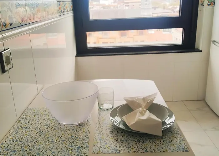 Vista Aviles, Centrico Y Con Parking *